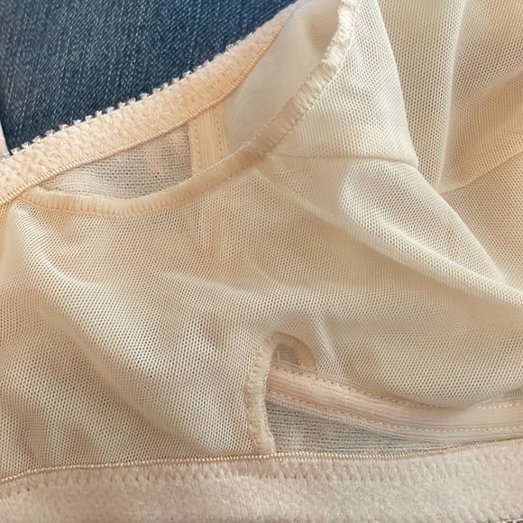 Amoena Ella Mastectomy Prosthetic Wire‎ Free Floral Bra - Picture 8 of 8